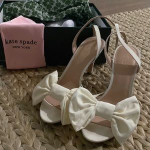 Brand. New in box Kate Spade Gloria cream strapped shoe